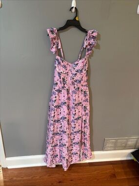 ASTR The label large floral dress